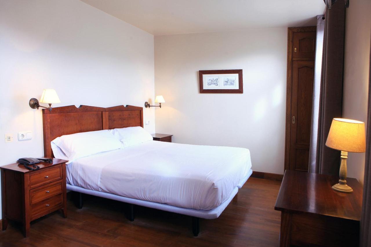 Hostal Antxitonea エリソンド エクステリア 写真