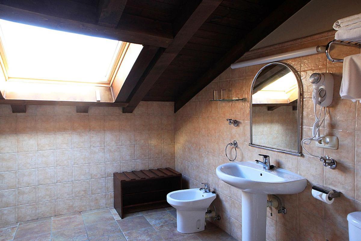 Hostal Antxitonea エリソンド エクステリア 写真